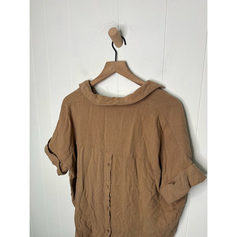 Neuflora Waco Tan Linen Blend Top Medium Button Back V Neck Cuffed Short Sleeve - Picture 5 of 9
